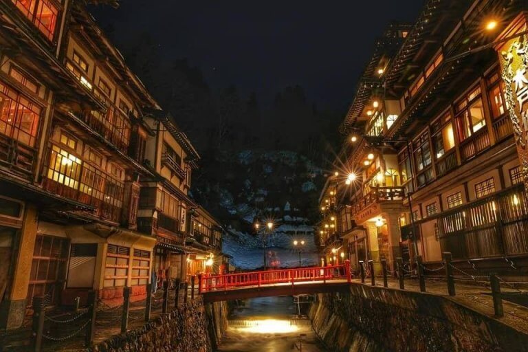 銀山溫泉