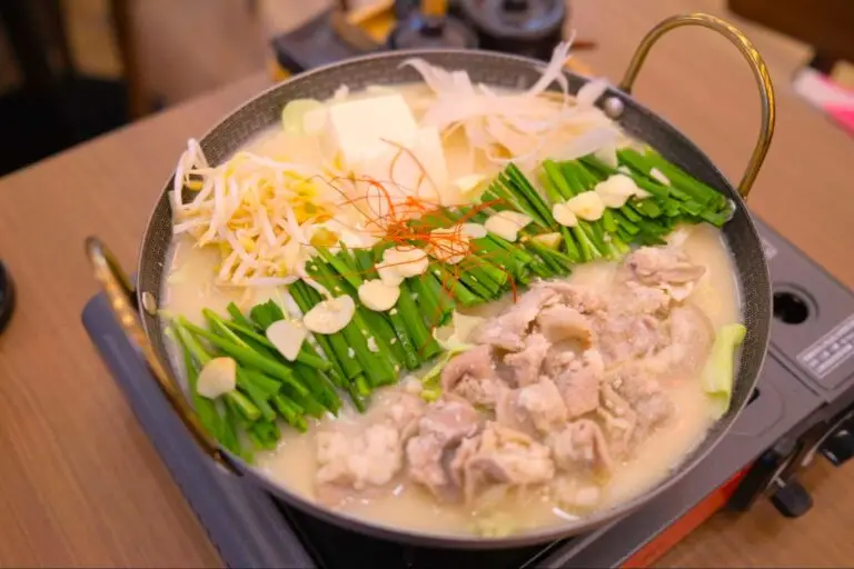 筑前屋居酒屋 | 台北信義區 | 午間套餐和牛牛腸福岡摩滋鍋